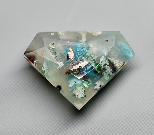 Quartz with chrysocolla + copper 10.94 ct.