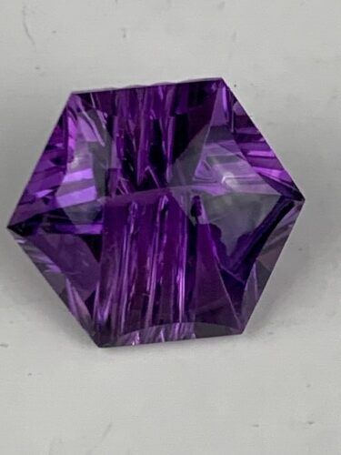 Amethyst Hexagonal Fantasy Cut Natural Gemstone 20.00 x 20.00 x 13.92 mm Brazil max10776